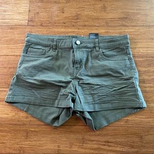 NWT H&M Dark Green Shorts